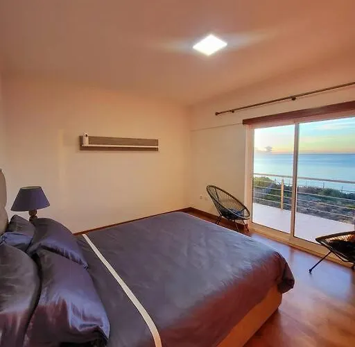 Nazare Uninterrupted Views And Sounds Of The Sea Appartement Pataias