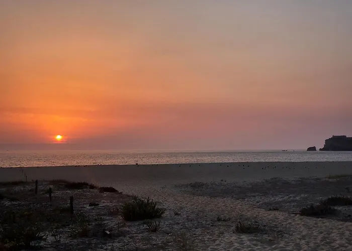 Nazare Uninterrupted Views And Sounds Of The Sea Appartement *